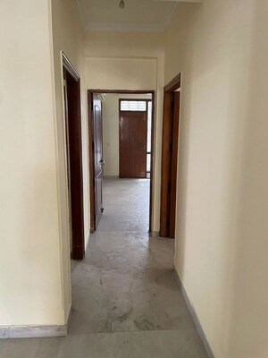 Building Lobby in 4 BHK Apartment at M3M Golf Estate, Sector 65 – for Rent