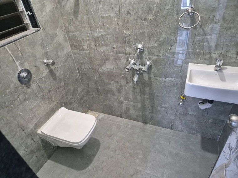 Bathroom, dgs-sheetal-anupam 3 Bedroom 700 Sq.Ft. Apartment In Malad West Mumbai 10578960