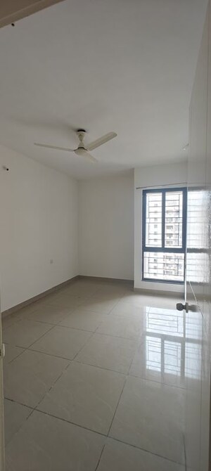 Room in 2 BHK Apartment at Sarang Nanded City, Sinhagad – for Rent