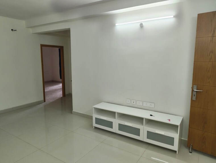 Room, asbl-spectra 3 Bedroom 2200 Sq.Ft. Apartment In Financial District Hyderabad 10579000