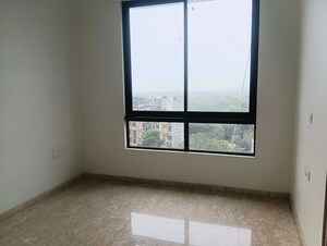 Room in 3 BHK Apartment at Bhoomi Simana, Parel – for Sale