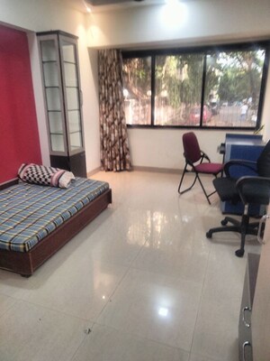 Team Area in 2 BHK Apartment at Sai Baba Complex Goregaon, Goregaon East – for Rent