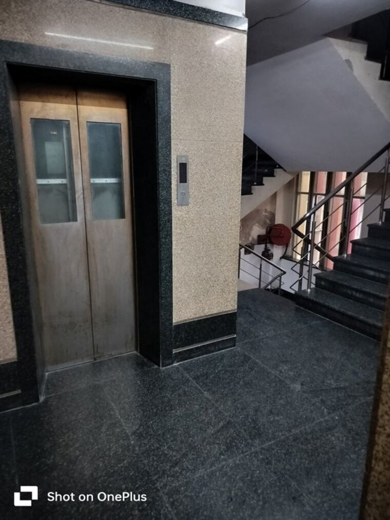undefined, mayur vihar Commercial Office Space 550 Sq.Ft. In Mayur Vihar Delhi 10578980