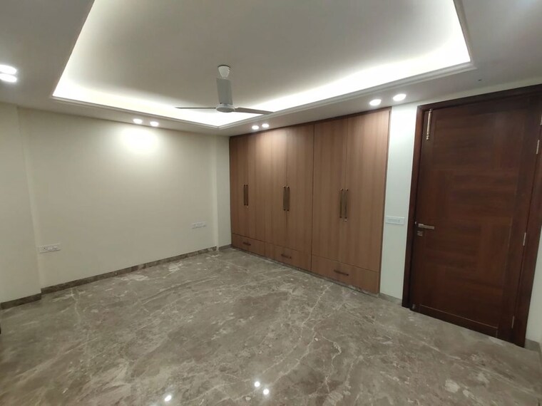 Room, greater kailash 4 Bedroom 2500 Sq.Ft. Apartment In Greater Kailash Delhi 10579012