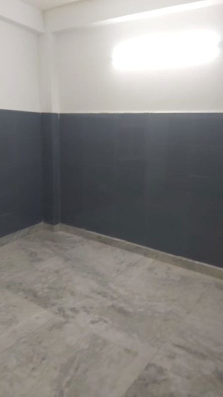 Room, mayur vihar 2.5 Bedroom 550 Sq.Ft. Builder Floor In Mayur Vihar Delhi 10579018