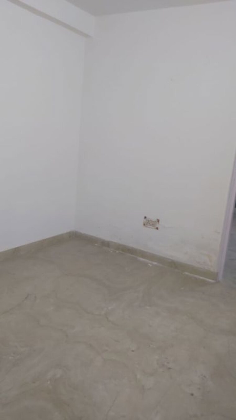 Room, mayur vihar 2.5 Bedroom 550 Sq.Ft. Builder Floor In Mayur Vihar Delhi 10579018