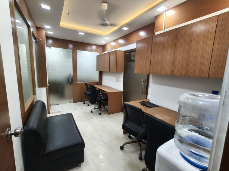 Team Area, netaji subhash place Commercial Office Space 538 Sq.Ft. In Netaji Subhash Place Delhi 10579031