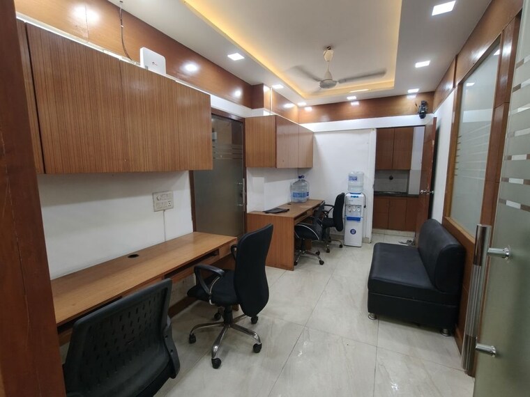 Living Room, netaji subhash place Commercial Office Space 538 Sq.Ft. In Netaji Subhash Place Delhi 10579031