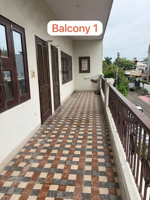 3.5 BHK Builder Floor – Exterior View View at Shastri Nagar - for Rent