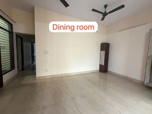 Room in 3.5 BHK Builder Floor at Shastri Nagar – for Rent