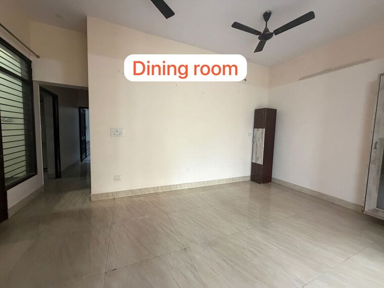 Room, shastri nagar 3.5 Bedroom 350 Sq.Ft. Builder Floor In Shastri Nagar Ghaziabad 10579037