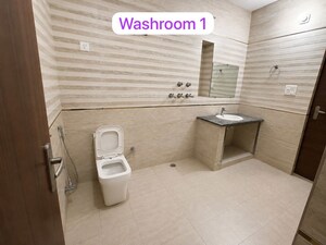 Bathroom in 3.5 BHK Builder Floor at Shastri Nagar – for Rent