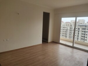 4 BHK Apartment For Rent in Sector 76