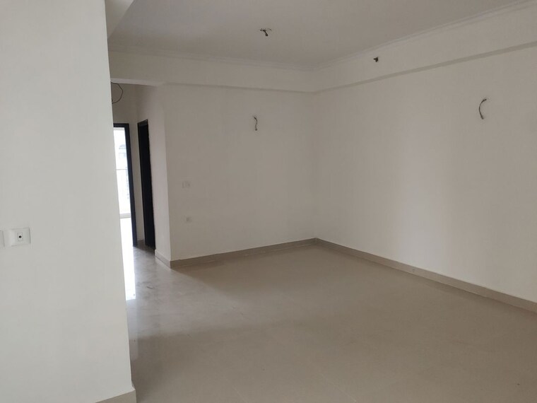 Room, sector 76 4 Bedroom 2140 Sq.Ft. Apartment In Sector 76 Noida 10579069