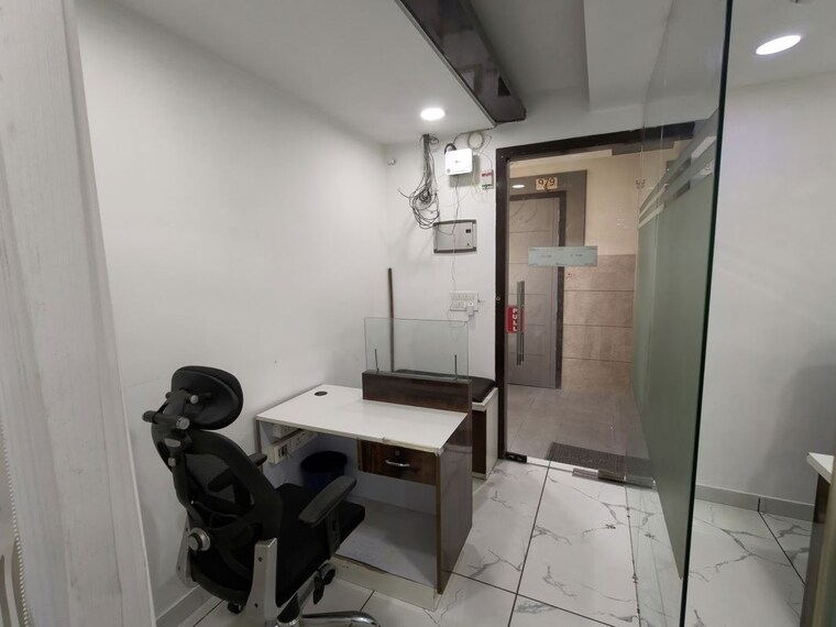 Team Area, netaji subhash place Commercial Office Space 538 Sq.Ft. In Netaji Subhash Place Delhi 10579059