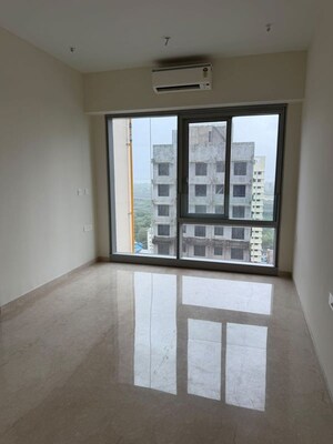 Room in 2 BHK Apartment at Chandak Cornerstone, Worli – for Rent