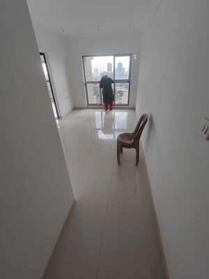 Room in 2 BHK Apartment at UK Iridium, Kandivali East – for Rent