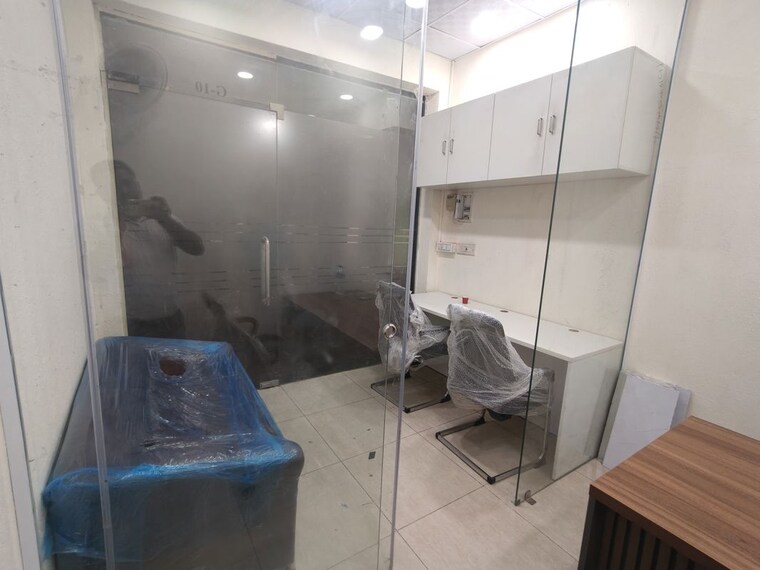 Team Area, netaji subhash place Commercial Office Space 352 Sq.Ft. In Netaji Subhash Place Delhi 10579122