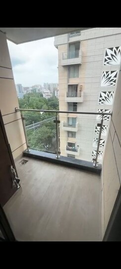 2 BHK Apartment For Rent in Hubtown Seasons