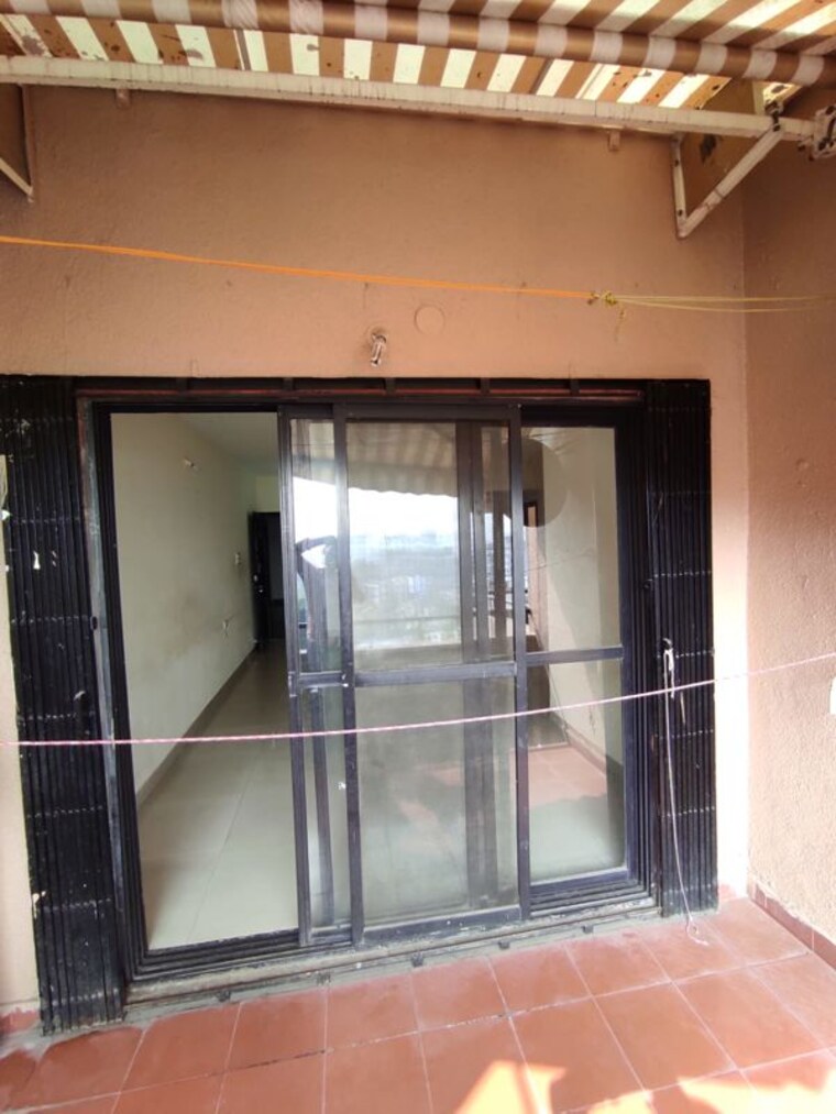 Balcony, mittal-parkwayz 2 Bedroom 850 Sq.Ft. Apartment In Wakad Pune 10579142