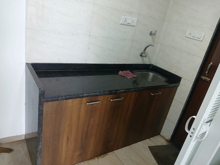 Kitchen, kukreja-bay-view-tower Commercial Office Space 600 Sq.Ft. In Cbd Belapur Sector 11 Navi Mumbai 10579160