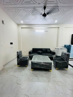 1 BHK Builder Floor For Rent in Sector 32
