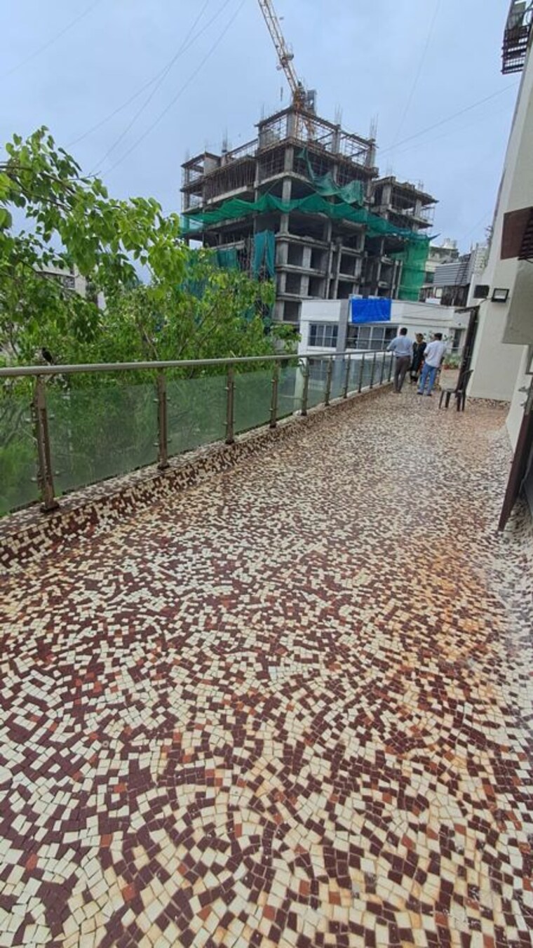 Balcony, satra-residency 4 Bedroom 3000 Sq.Ft. Apartment In Khar West Mumbai 10579183