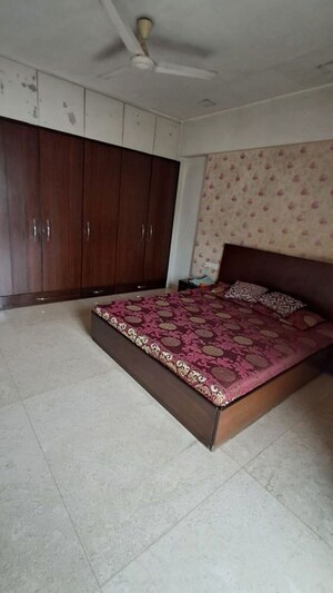 Bedroom in 4 BHK Apartment at Satra Residency, Khar West – for Sale
