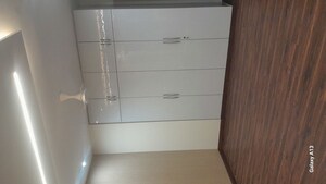 Furnished Amenities in 4 BHK Builder Floor at Unitech South City II, Sector 50 – for Rent