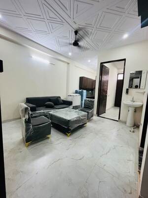 Team Area in 1 BHK Builder Floor at Sector 46 – for Rent