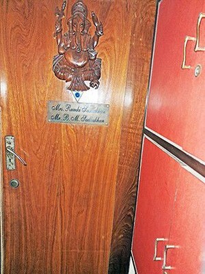 Furnished Amenities in  Apartment at Bangur Avenue – for Sale