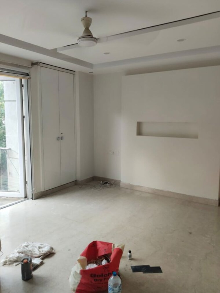 Room, safdarjung development area 4 Bedroom 3500 Sq.Ft. Builder Floor In Safdarjung Development Area Delhi 10579327