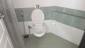 Bathroom in 2 BHK Apartment at Kumar Kruti, Kalyani Nagar – for Sale