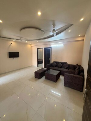 Team Area in 3 BHK Apartment at Sunshine Enclave, Vip Road – for Rent