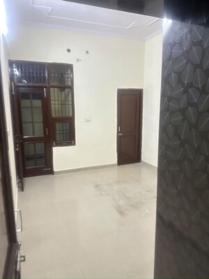 Room in 3 BHK Apartment at Sunshine Enclave, Vip Road – for Rent