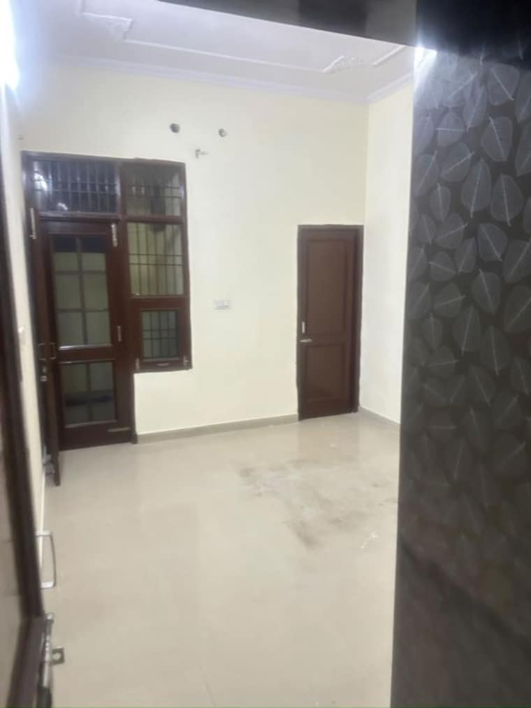 Room, sunshine-enclave 3 Bedroom 2000 Sq.Ft. Apartment In Vip Road Zirakpur 10579418