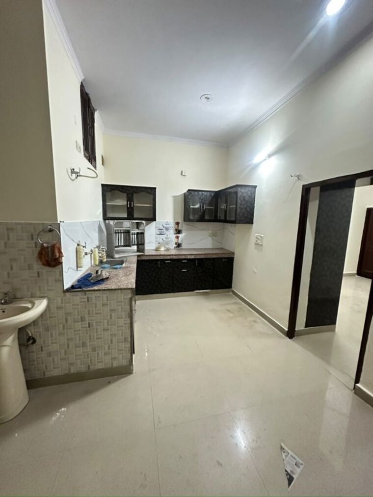 Kitchen, sunshine-enclave 3 Bedroom 2000 Sq.Ft. Apartment In Vip Road Zirakpur 10579418