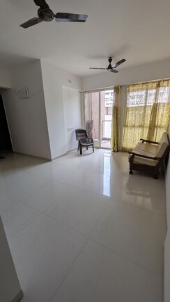 2 BHK Apartment For Rent in Kohinoor Tinsel County