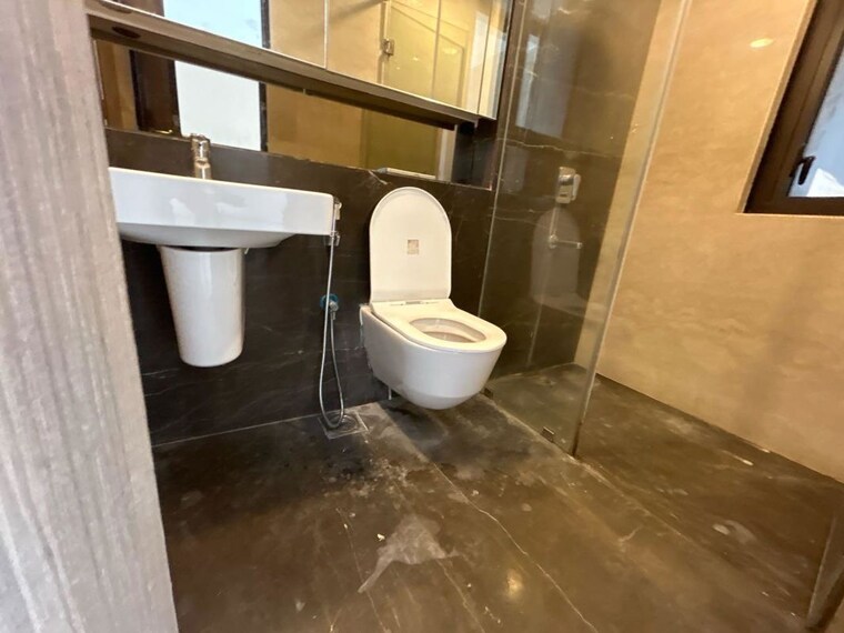 Bathroom, lodha-allura 3 Bedroom 1090 Sq.Ft. Apartment In Worli Mumbai 10579439