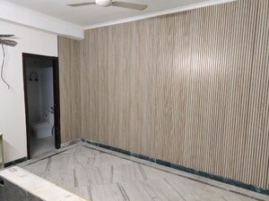 Room in 3 BHK Builder Floor at Uppal Southend, Sector 49 – for Rent