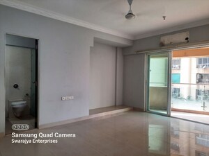 Master Bedroom in 3 BHK Apartment at Nahar 8 Towers, Chandivali – for Rent
