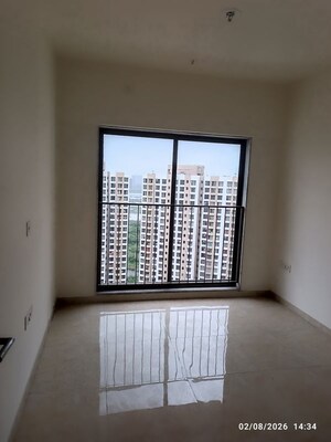 Room in 2 BHK Apartment at Sunteck Maxxworld, Naigaon East – for Sale
