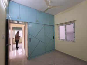 Room in 1 BHK Apartment at Sri Nilayam Kondapur, Kondapur – for Rent