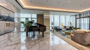 Living Room in 5 BHK Apartment at Lodha Altamount, Altamount Road – for Sale