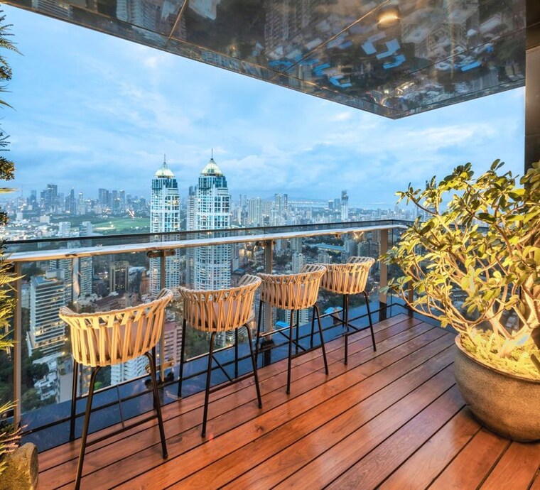 Balcony, lodha-altamount 5 Bedroom 4149 Sq.Ft. Apartment In Altamount Road Mumbai 10579637