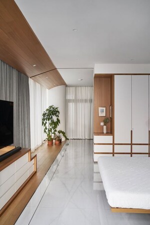 Room in 5 BHK Apartment at Lodha Altamount, Altamount Road – for Sale