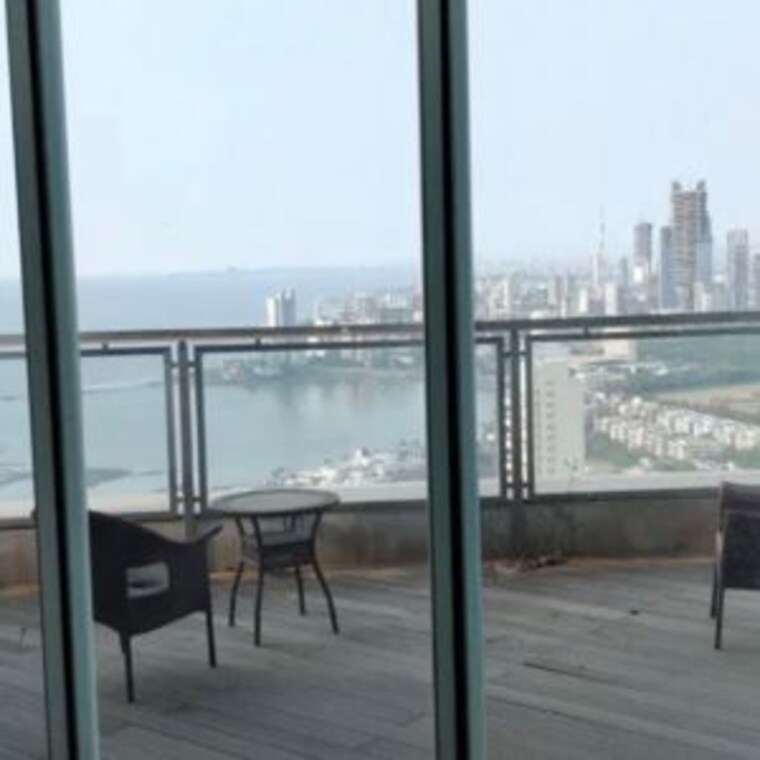 Balcony, lodha-altamount 5 Bedroom 4149 Sq.Ft. Apartment In Altamount Road Mumbai 10579637