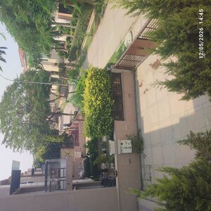 5 BHK Villa For Sale in Unitech Opulence, Sector 33