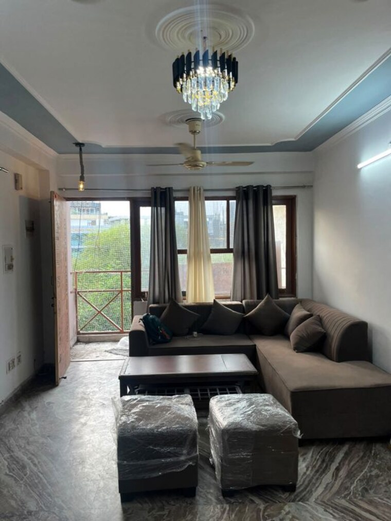 Living Room, freedom fighters enclave 3 Bedroom 1200 Sq.Ft. Apartment In Freedom Fighters Enclave Delhi 10579687