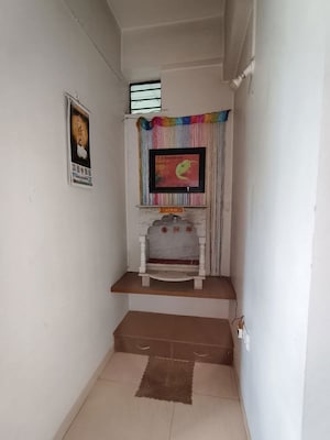 Bathroom in 2.5 BHK Apartment at Kala Nagar – for Rent